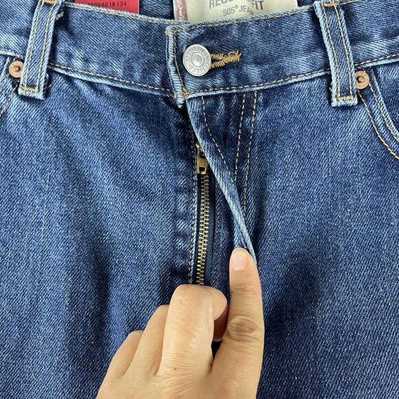 VTG Levis 505 Jean Mens 38x30 Medium Wash Regular Fit Straight Deadstock Y2K NEW - Picture 6 of 16